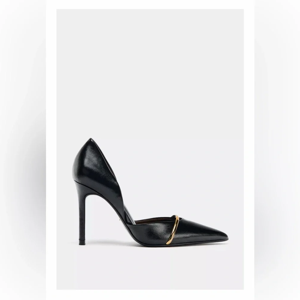 NWT Zara Elegant Black and Gold Heels 6.5